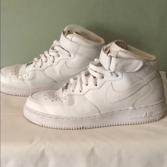 Nike Air Hightop’s - Picture 2 of 3